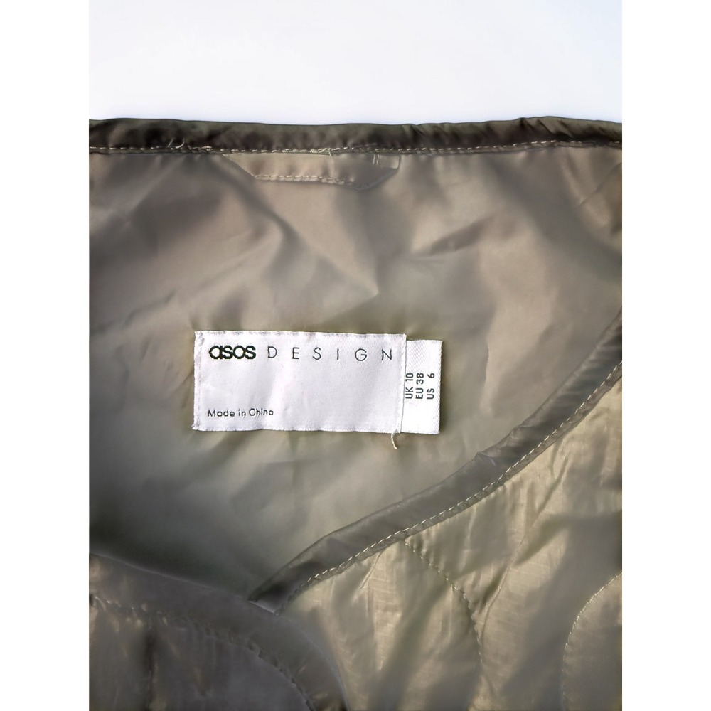 ASOS DESIGN Womens Quilted Vest Olive Green Onion Stitch Button Front Pockets XL - Picture 9 of 10